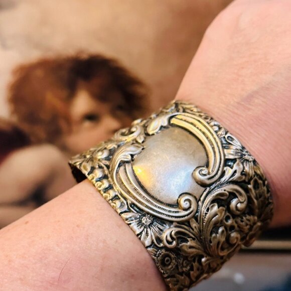 Gorham Sterling Silver Scroll Floral Cuff Bracelet 925 Wide Repoussé Victorian - Picture 4 of 10